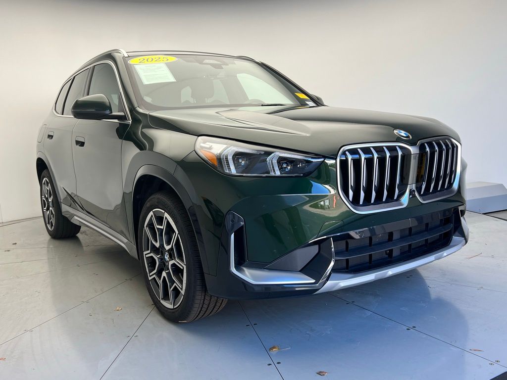 Thumbnail: 2025 BMW X1 - 2