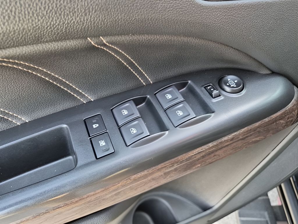 Used Car 2022 Gmc Canyon  Denali For Sale Under $35,000 In Austin, Texas