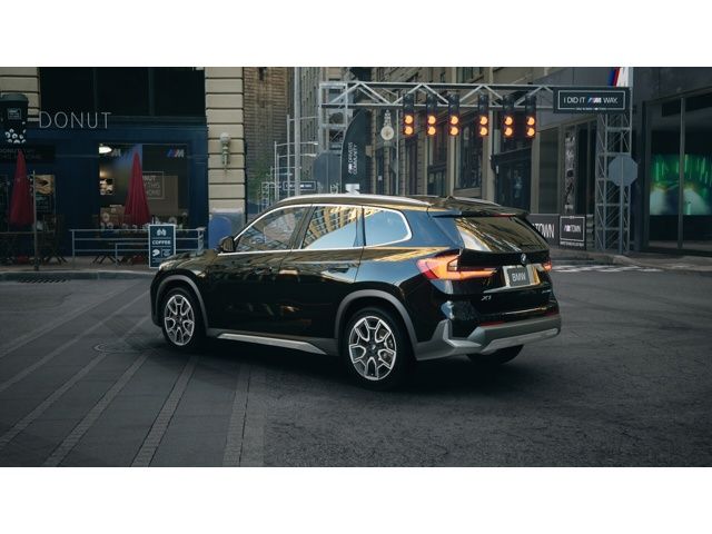 Thumbnail: 2026 BMW X1 - 2