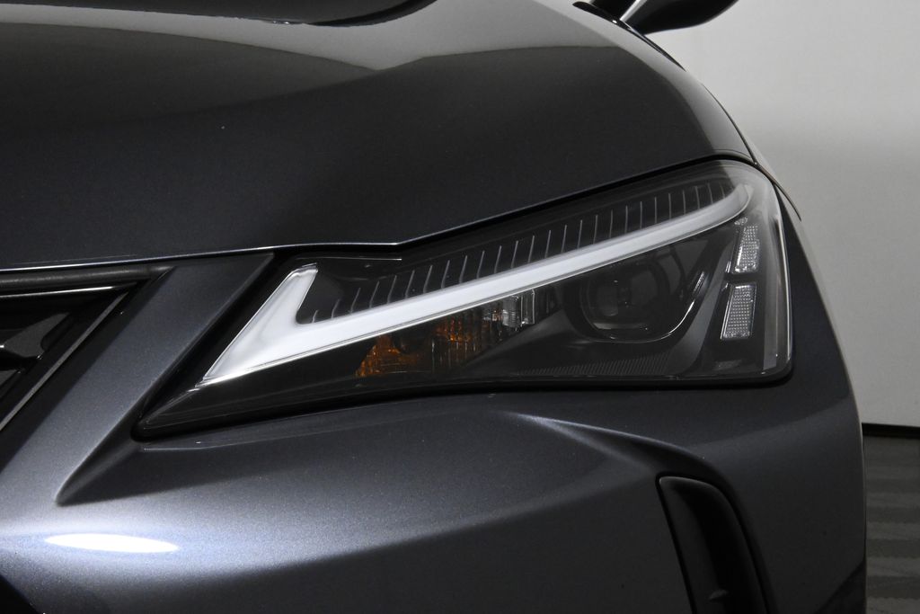 Thumbnail: 2024 Lexus UX - 11