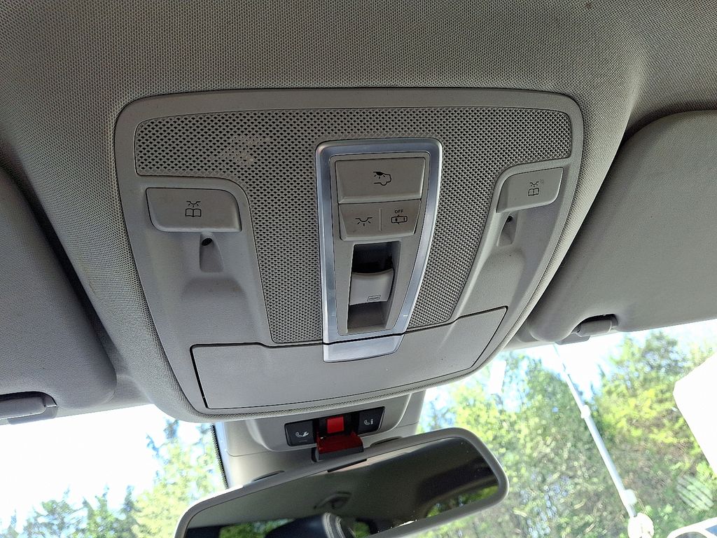 Thumbnail: 2016 Mercedes-Benz GL-Class - 24