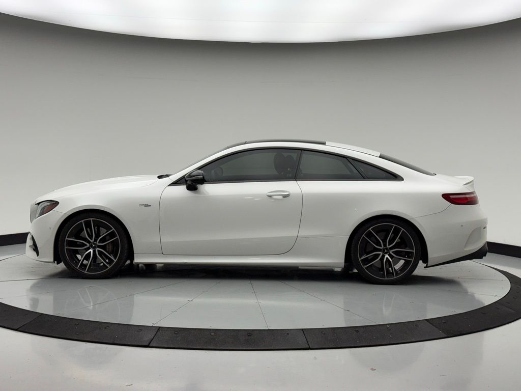 Thumbnail: 2019 Mercedes-Benz E-Class - 2