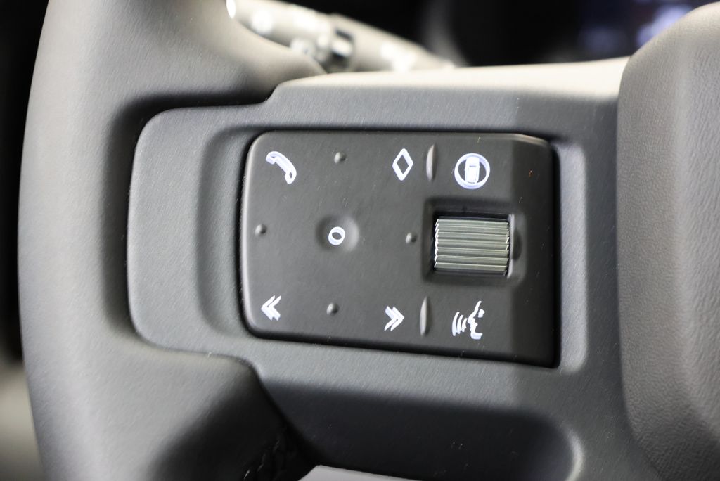 Thumbnail: 2026 Land Rover Defender - 19