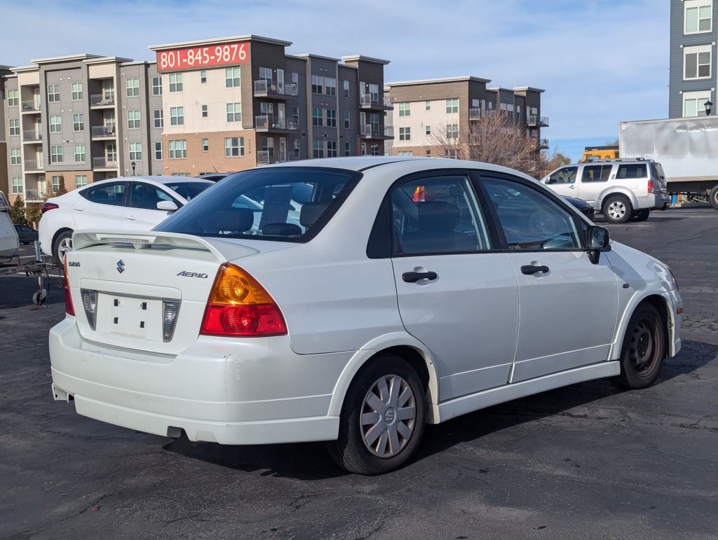 2005 Suzuki Aerio S 7