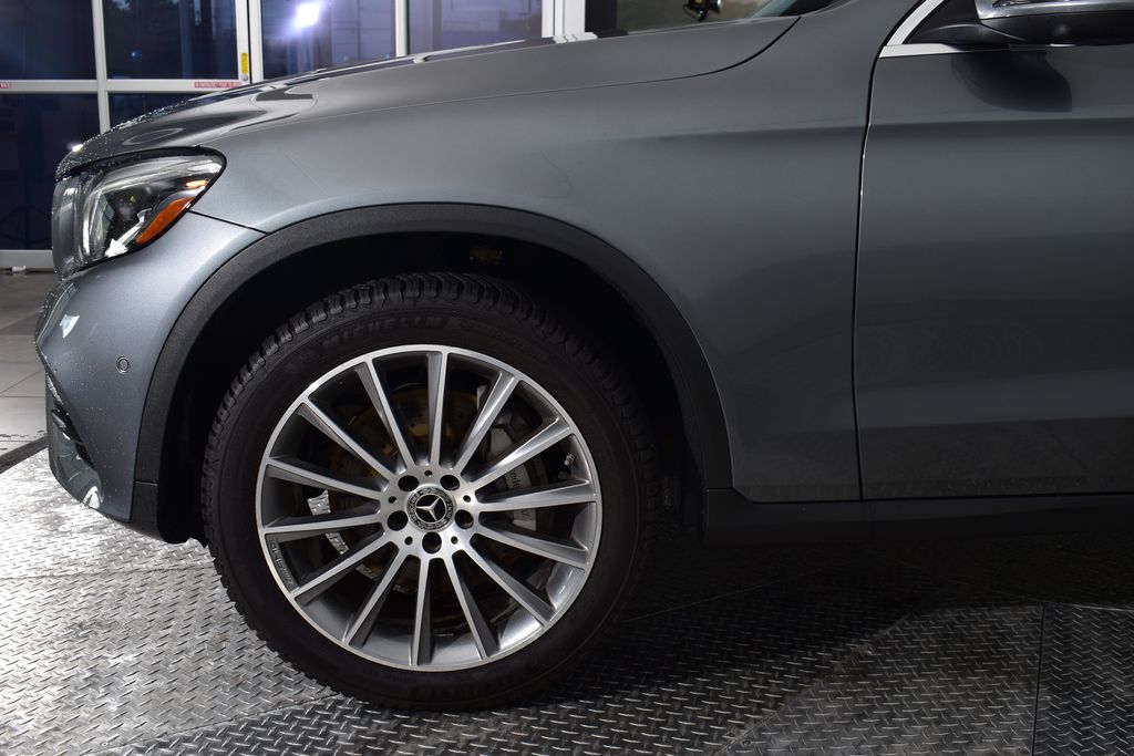 Thumbnail: 2019 Mercedes-Benz GLC - 9