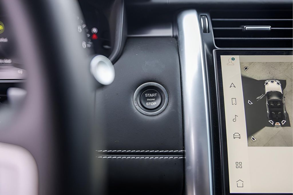 Used Car 2024 Land Rover Discovery  Metropolitan Edition For Sale Under $70,000 In Austin, Texas