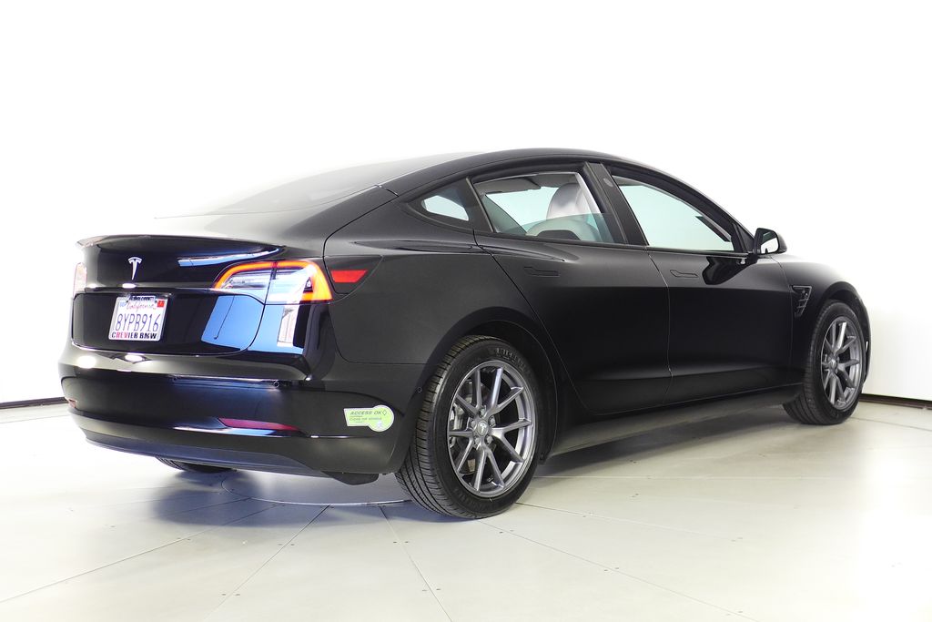 Thumbnail: 2021 Tesla Model 3 - 7