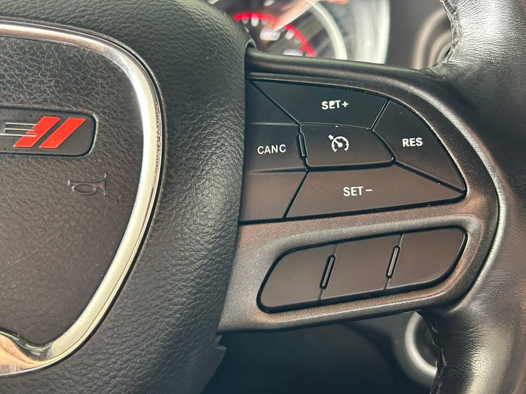 Used 2023 Pitch Black Clearcoat Dodge SXT image 18