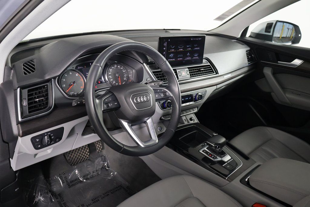 Thumbnail: 2021 Audi Q5 - 7