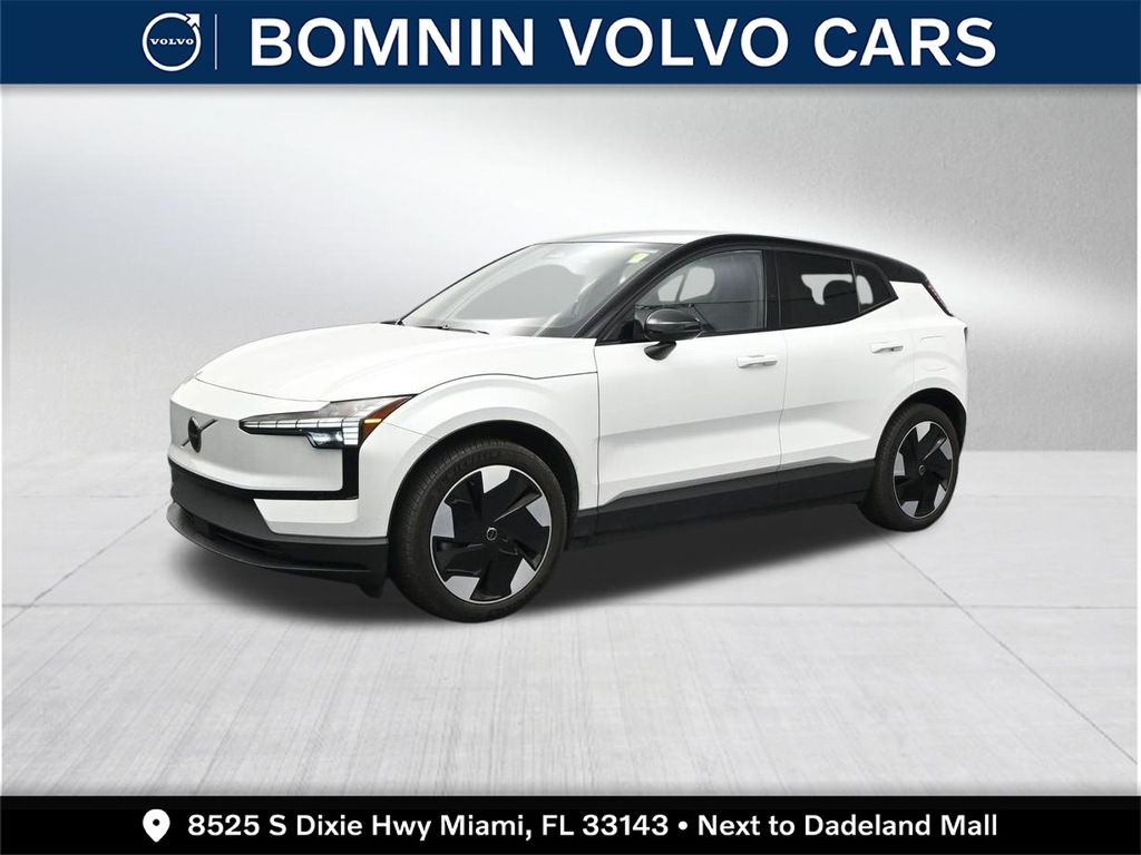  2025 Volvo EX30 Twin Plus eAWD   