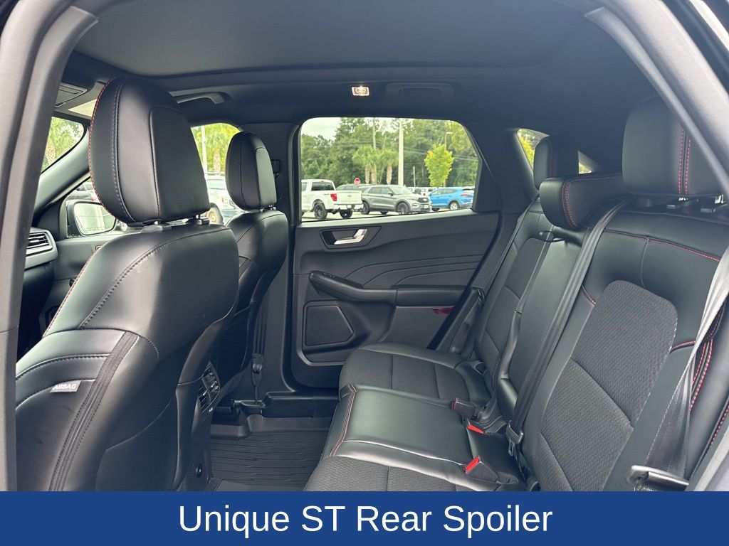 2025 Ford Escape ST-Line Select