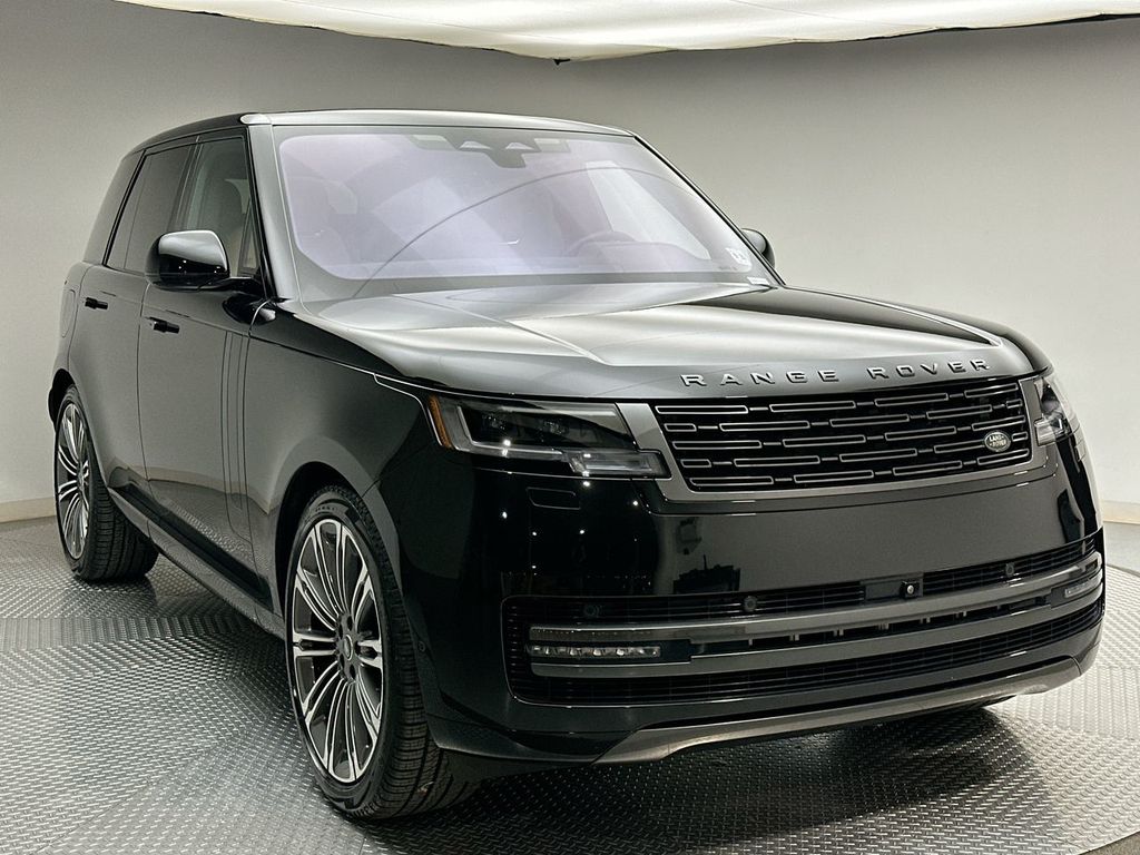 Thumbnail: 2023 Land Rover Range Rover - 15