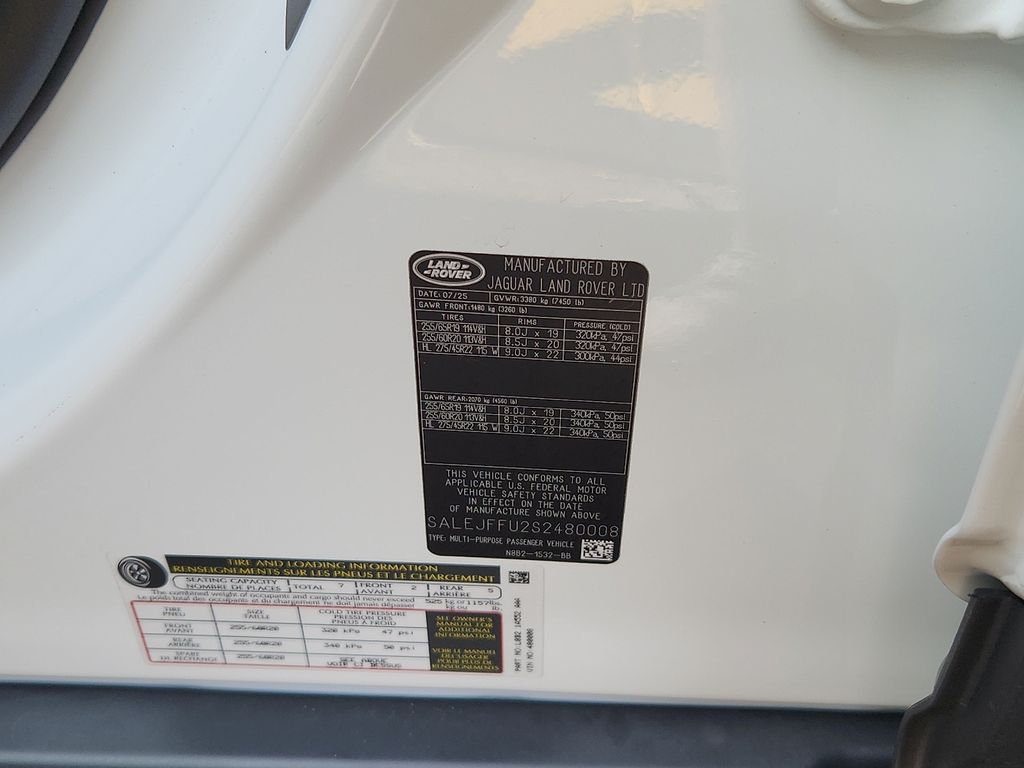 Thumbnail: 2025 Land Rover Defender - 10