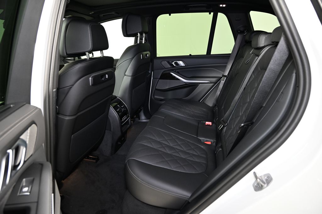 Thumbnail: 2026 BMW X5 - 24