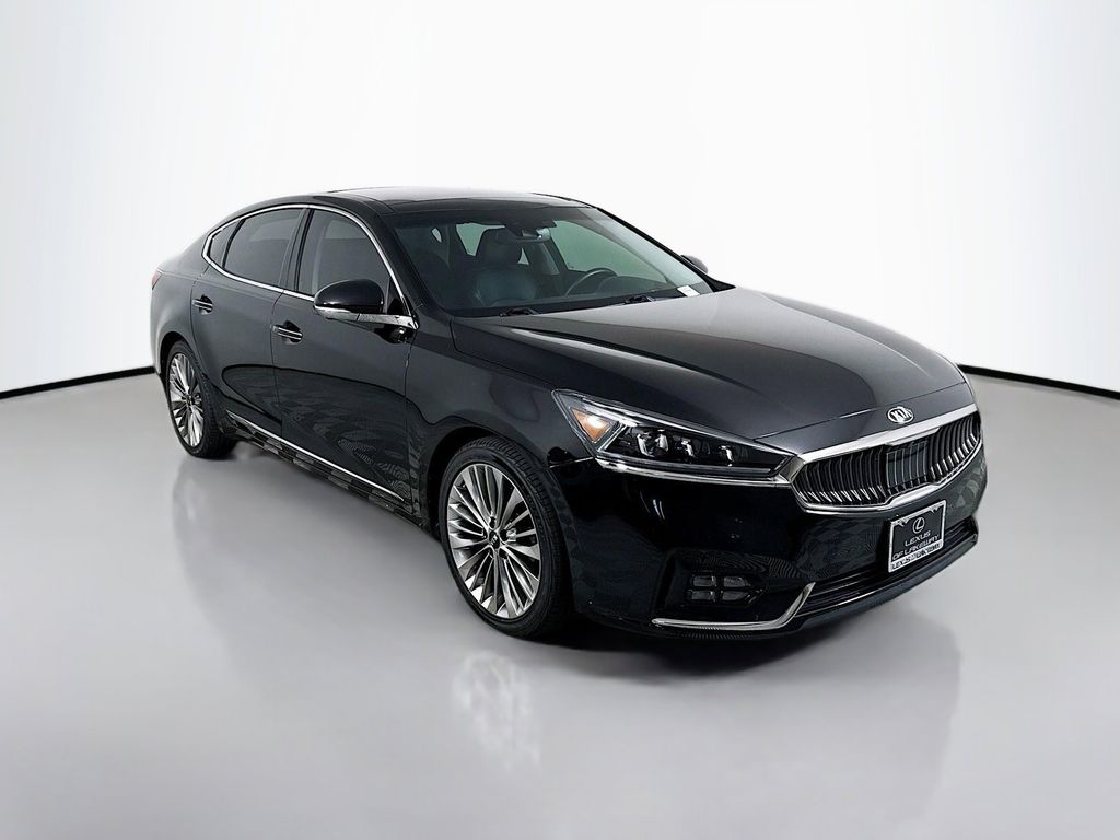 Thumbnail: 2018 Kia Cadenza - 3