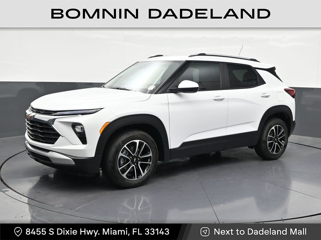 Summit White 2026 Chevrolet Trailblazer SUV / Crossover Front-Wheel Drive Continuously Variable Transmission