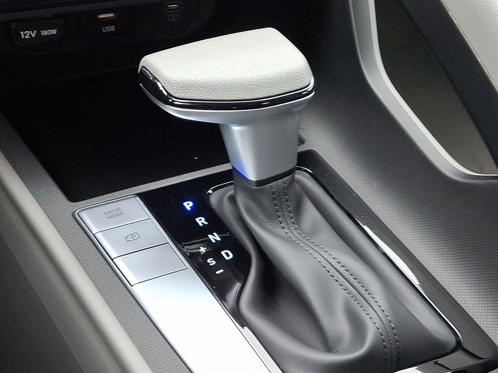 Thumbnail: 2025 Hyundai Elantra - 7