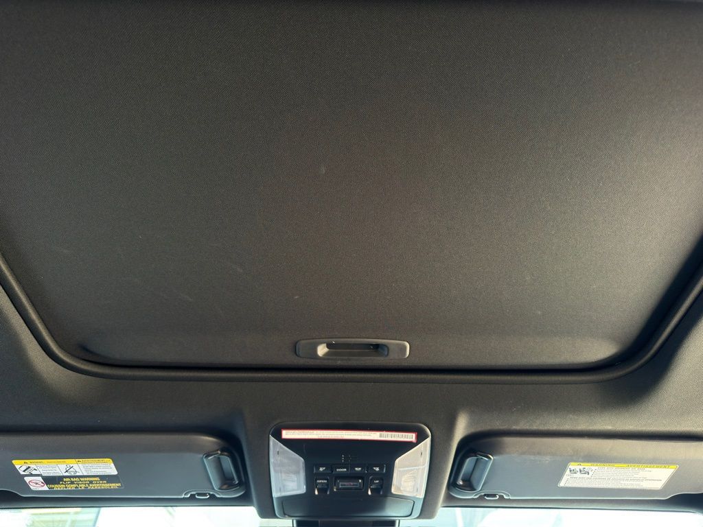 2021 Toyota RAV4 Hybrid XSE White at EAG Ford Navasota
