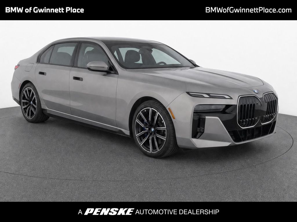 Oxide Gray Metallic 2026 BMW 7 Series Sedan All-Wheel Drive 8-Speed Automatic