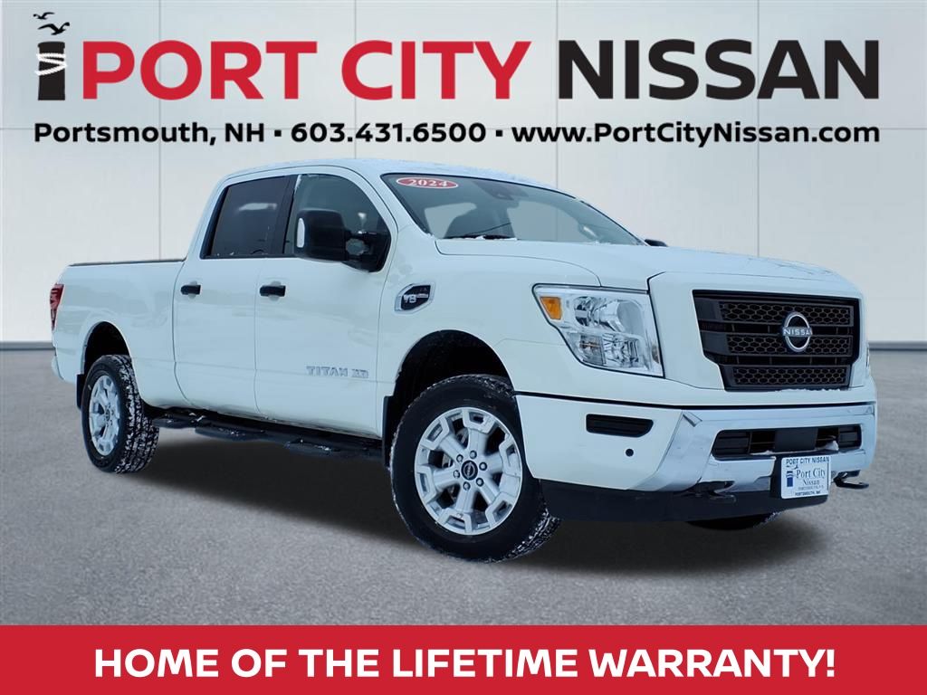 2024 Nissan Titan XD SV Crew Cab 4WD