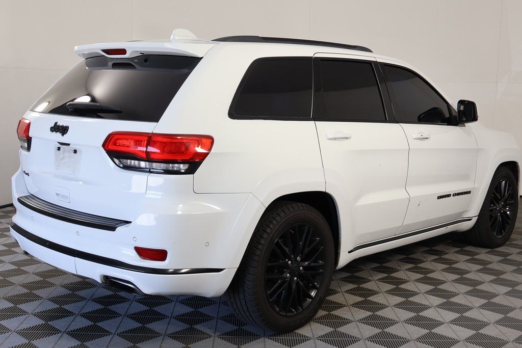 Thumbnail: 2017 Jeep Grand Cherokee - 4