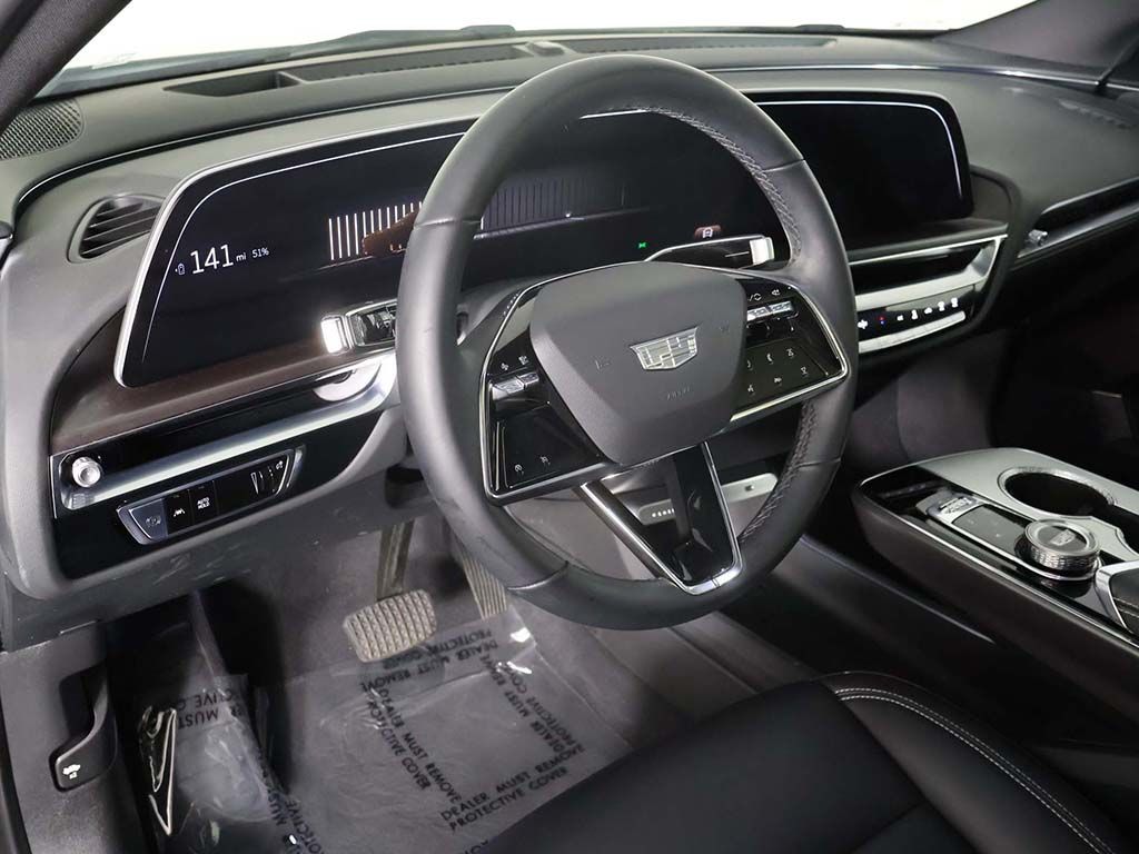 Used 2024 White Cadillac Tech image 26