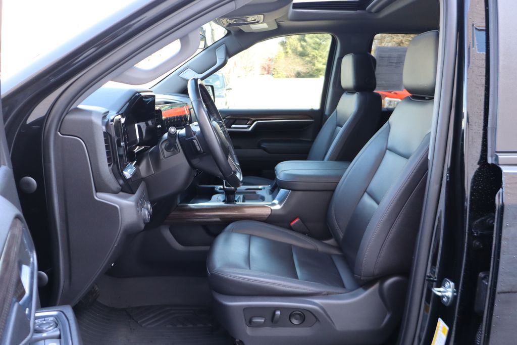 used 2023 Chevrolet Silverado 1500 car, priced at $45,900