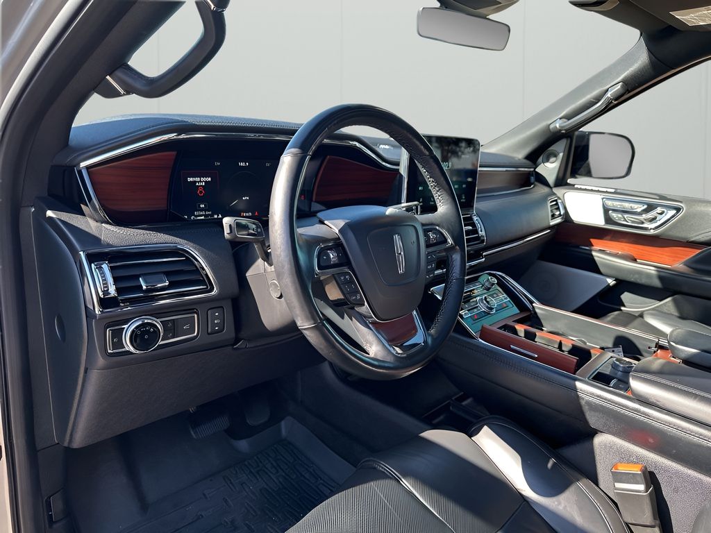 Used Car 2021 Lincoln Navigator  Reserve For Sale Under $50,000 In Austin, Texas