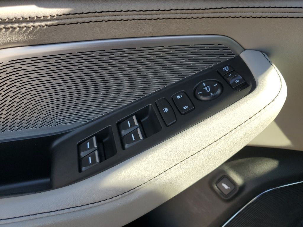 Used Car 2022 Acura Mdx  Advance For Sale Under $35,000 In Austin, Texas