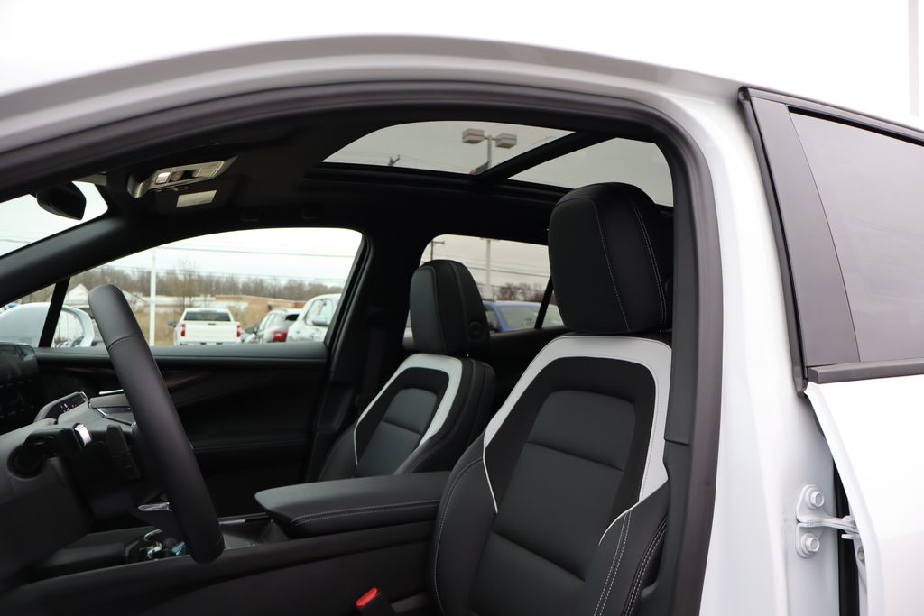 2025 Chevrolet Blazer EV LT photo