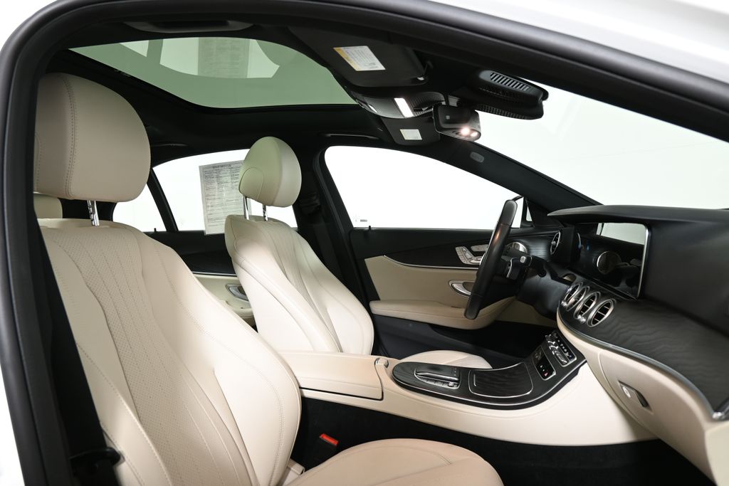 Thumbnail: 2023 Mercedes-Benz E-Class - 28