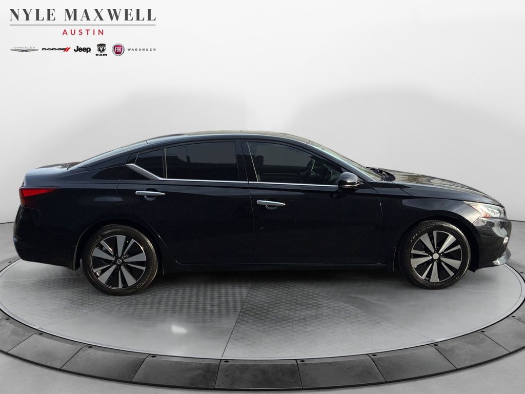 Used Car 2019 Nissan Altima  2.5 Sv For Sale Under $20,000 In Austin, Texas