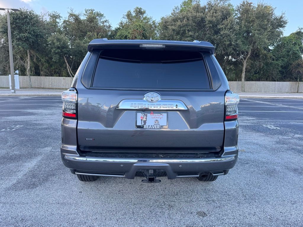 2022 Toyota 4Runner Limited photo 3