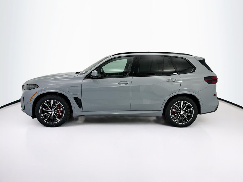 Thumbnail: 2026 BMW X5 - 8