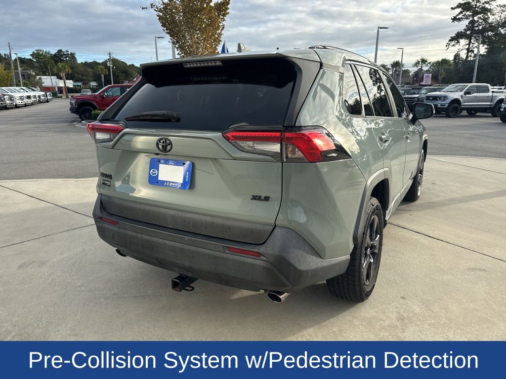 2020 Toyota RAV4 XLE