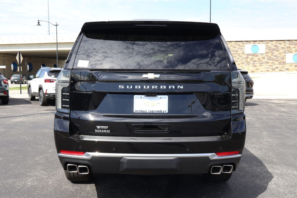 2025 Chevrolet Suburban High Country 10