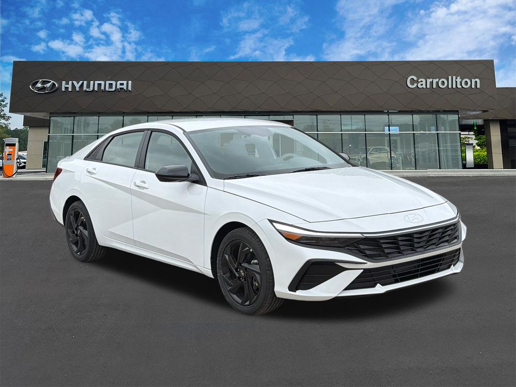 New 2026 White Hyundai SEL Sport image 4