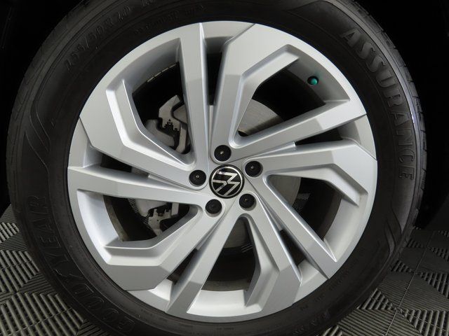 Thumbnail: 2023 Volkswagen Atlas - 30