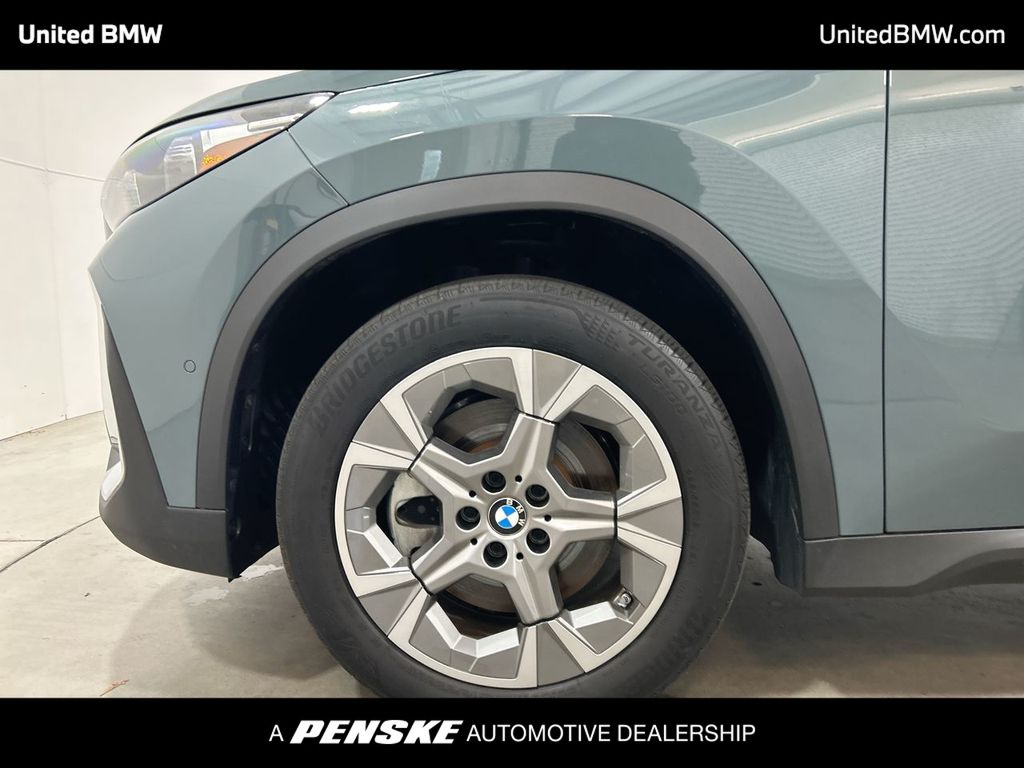 Thumbnail: 2023 BMW X1 - 10