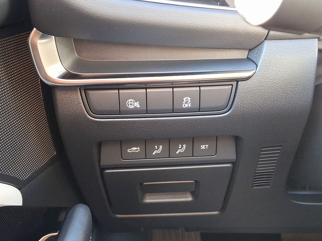 Thumbnail: 2025 Mazda Mazda3 - 23