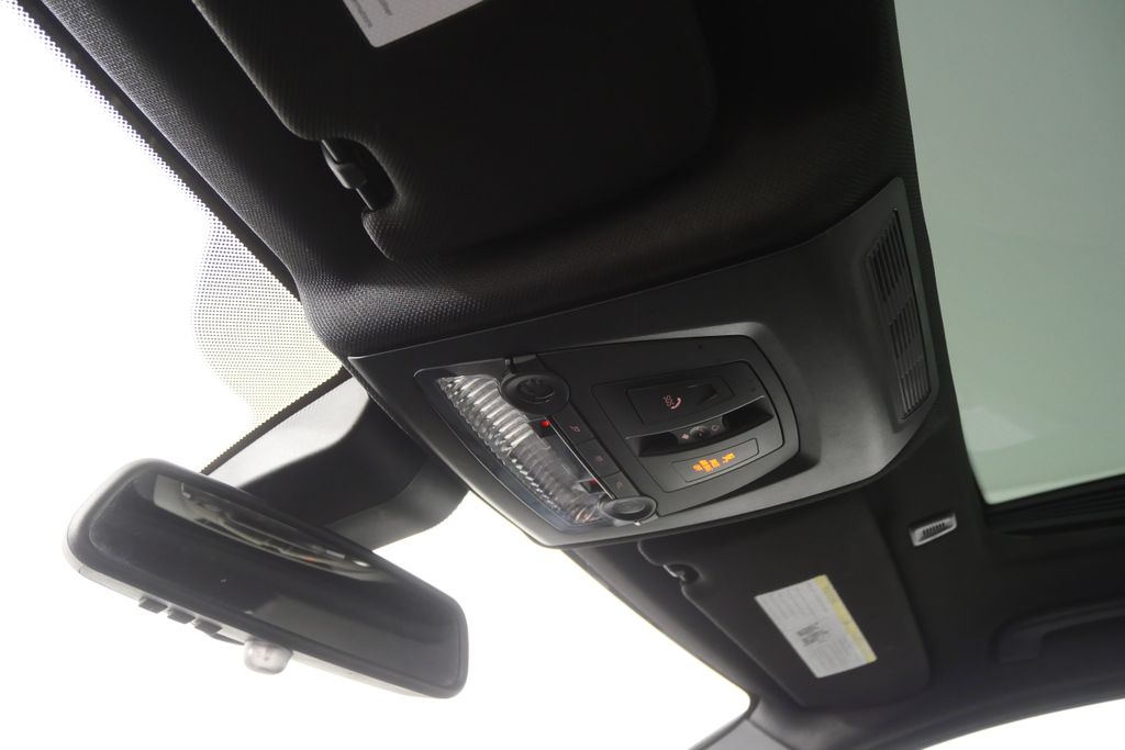 Thumbnail: 2016 BMW 5 Series - 17