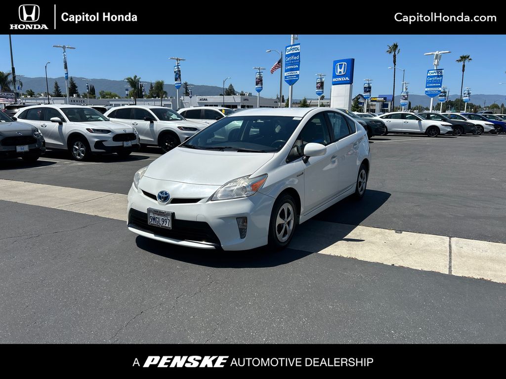 2013 Toyota Prius Three -
                San Jose, CA