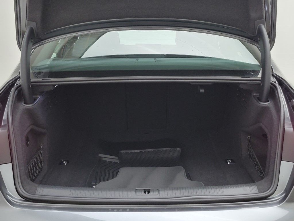 Thumbnail: 2022 Audi A4 - 10