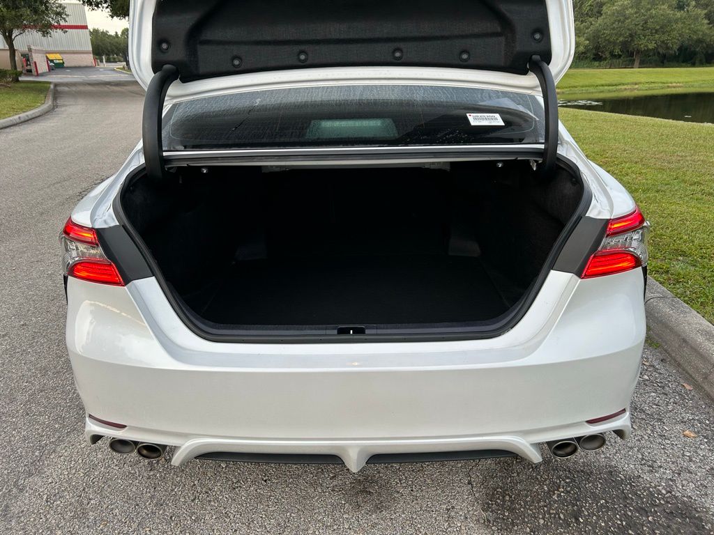 Thumbnail: 2023 Toyota Camry - 10