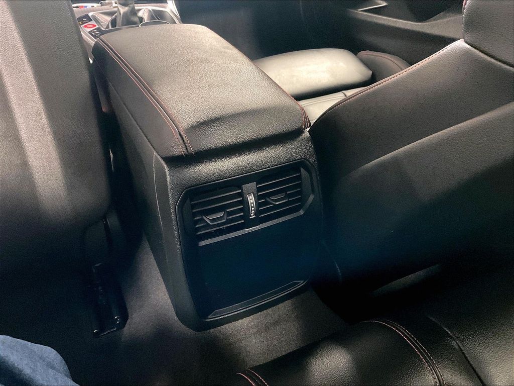2025 BMW M2 — photo 28