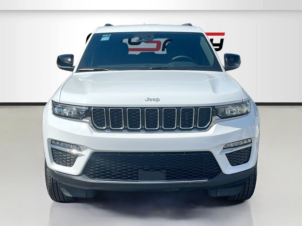 Used 2025 White Jeep Limited image 2