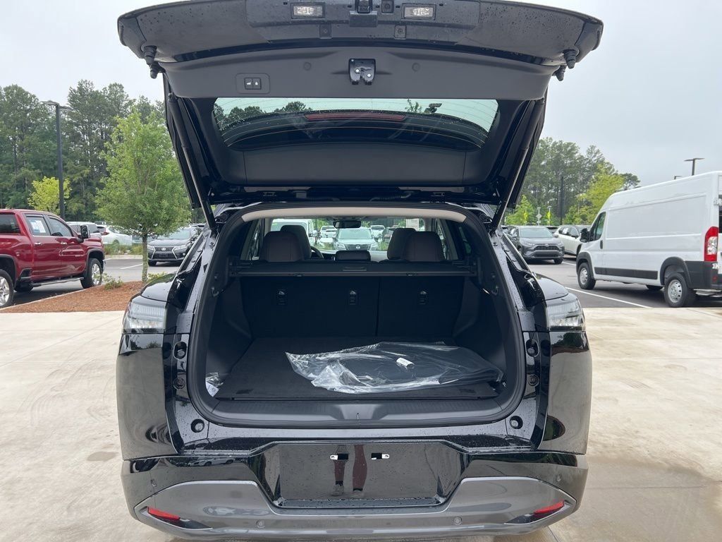 2025 Super Black Nissan Murano Platinum AWD SUV
