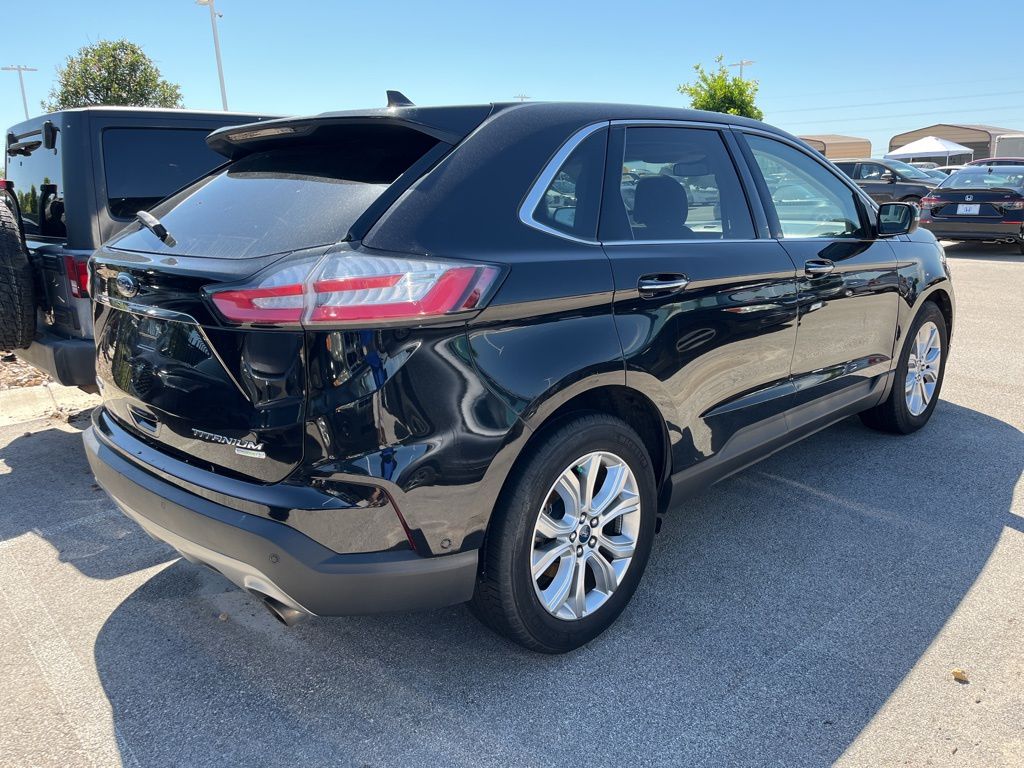 2019 Ford Edge Titanium 3