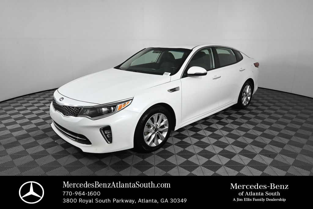 Snow White Pearl 2018 Kia Optima Sedan Front-Wheel Drive 6-Speed Automatic