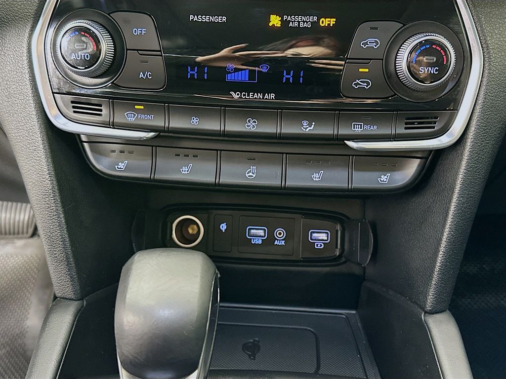 Thumbnail: 2019 Hyundai Santa Fe - 21